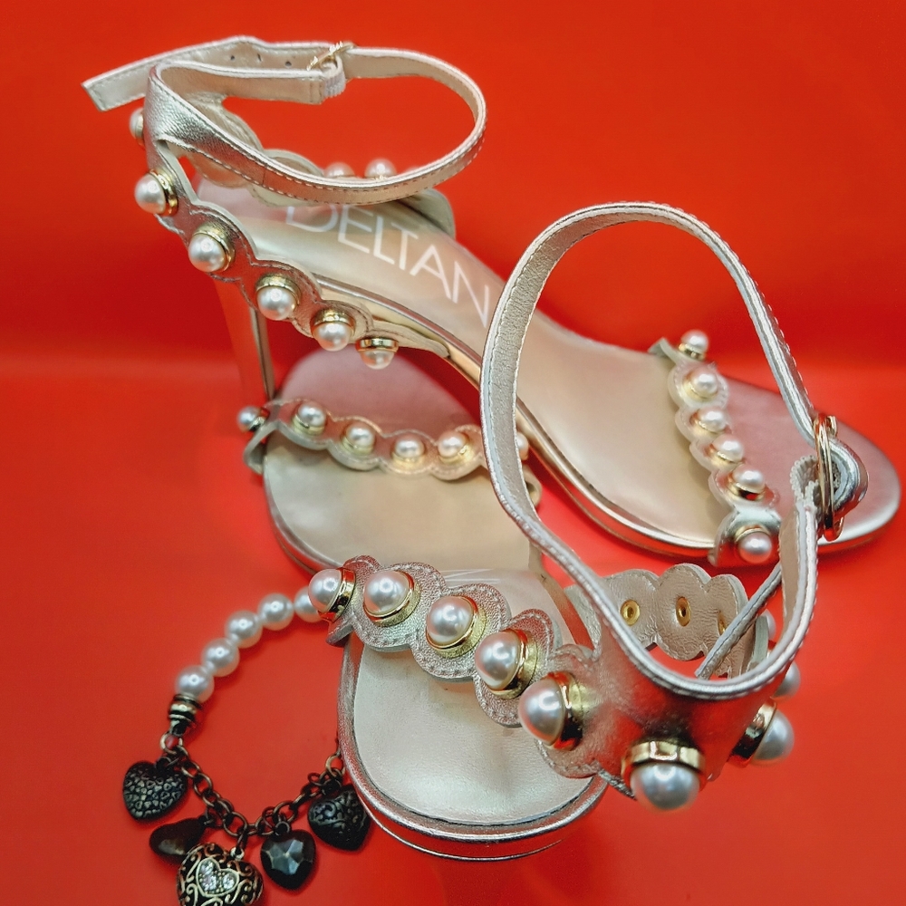 Deltan gold/pearl heels